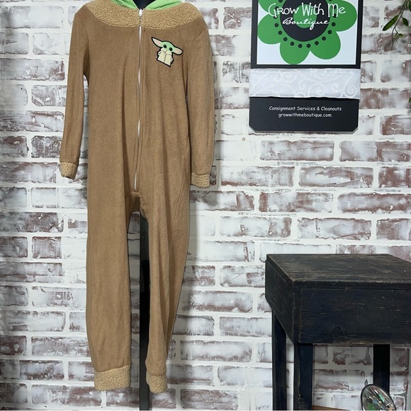 Star Wars Blue and Brown Footie Pajamas bundle - Picture 12 of 14